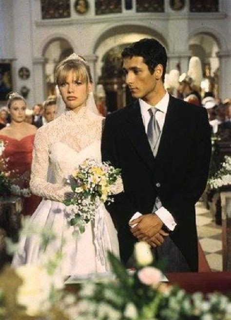 La scena iconica del film con raoul bova e barbara snellenburg, del lontano 1993. Raoul Bova In Piccolo Grande Amore - Piccolo Grande Amore ...