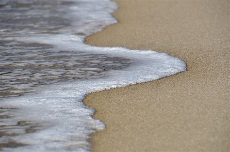 Dieser strand in duhnen ist auch der ort, an dem nacktbader ihrer leidenschaft frönen können. Strandurlaub Baden FKK Duhnen Cuxhaven Nordseeheilbad Döse