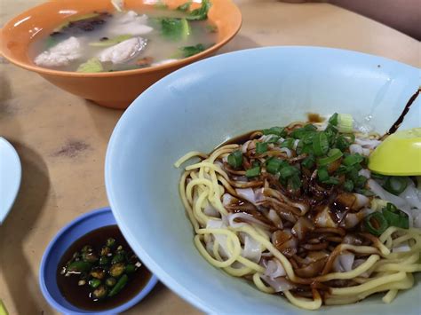 If you are planning to enjoy such hearty and nourishing meal come early as they have a few seats in their restaurant. food+road trip: Teochew Seafood Noodle House @ Damansara ...