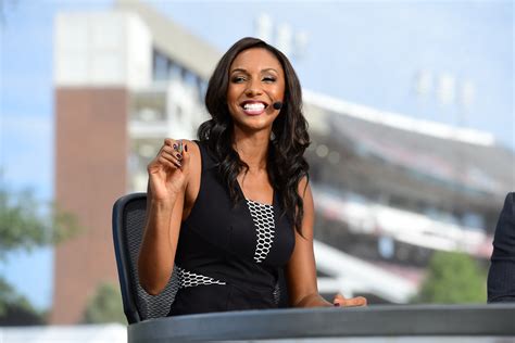 Nfl sideline reporter or a host for the avn annual awards presentation? according her staff bio, taylor was hired by espn in 2014 and covers college sports, the nba and nfl. Girls Sports Month: ESPN's Maria Taylor on the invaluable role of athletics | USA TODAY High ...