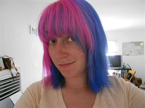 Apply remainder of color at the scalp area and process for an additional 30 minutes. Colorful hair. I miss it! | Long hair styles