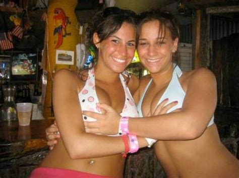 If you really feel you need help, your campus. Spring Breakers Know How to Party Hard (58 pics ...