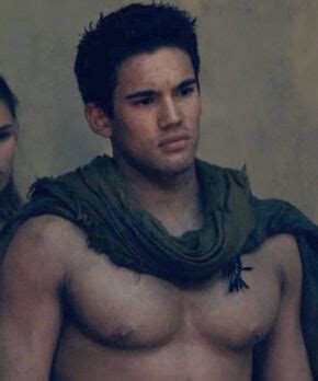 Francis anthony mossman was born on april 14, 1988, in auckland, new zealand to maria in 2011, francis was cast as vitus in three episodes of the popular us series, spartacus: Vitus | Spartacus Wiki | FANDOM powered by Wikia