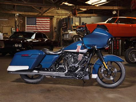 Midnight crimson/stone washed white pearl. Pin on 2020 Harley Davidson Road Glide Blue