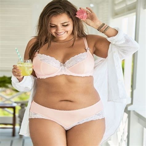 Hosting server is located in burlington, united states. Yeah, You're Definitely Going To Want To Buy A Bra From ...