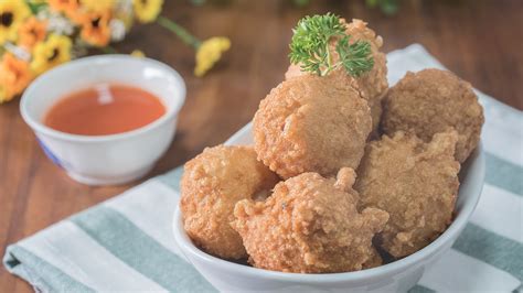 Nasi gulung telur isi sosis. Dayya Mesin