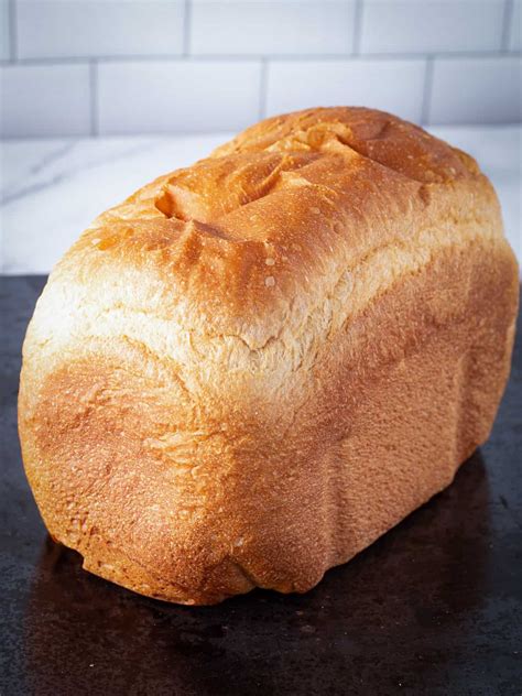 Small capacity bread makers, typically used to make 1 lb bread loaves, weigh between 10 lb and 16 lb. Zojirushi Bread Machine Recipes Small Loaf - For months, i ...