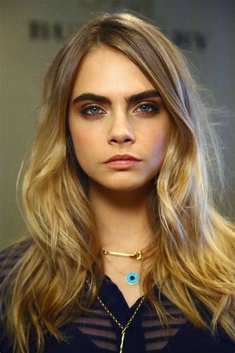 These are my favorite makeup looks i've seen worn by english model cara delevingne! i was caraeleanor | Cara delevingne, Cara delvingne, Cara