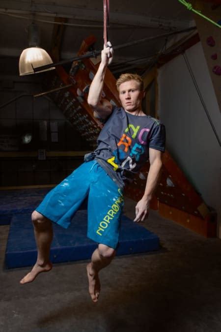 Pro climber magnus midtbø has been filming and editing vlogs for his thclips channel. magnus midtbø | Alt om ski og bratt friluftsliv | FRIFLYT.NO