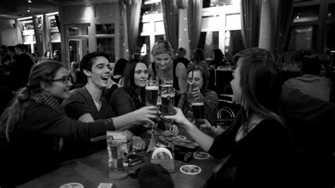 Powered by wohnzimmer bar coburg. wohnzimmer-bar_wuerzburg_brandpirate - Wohnzimmer Bar