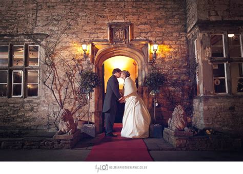 Learn what settings to use, where to position your lights off camera and what. Off camera flash, weddings photos (With images) | Wedding photos, Photo, Wedding photography