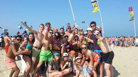 I did plenty of flying, and i took some amazing screenshots. Top 5 Best Party Beaches for Students - Beer. Humor. Fun ...