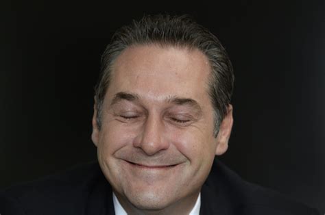 Oesterreich zuerst — hc strache. HC Strache will "Geschichte schreiben" - Politik - VIENNA.AT