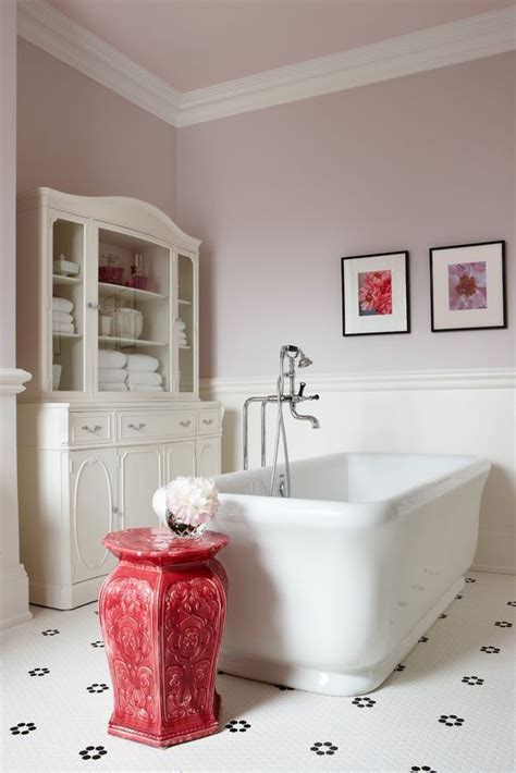 Whether you want inspiration for planning a bathroom renovation or are building a designer bathroom from scratch, houzz has 1,971,325 images from the best designers, decorators, and architects in the country. 17 Lavender Bathroom Design Ideas You'll Love | Interior ...