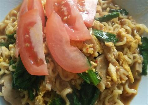 Lihat juga resep mie goreng pedas enak lainnya. Resep Indomie Goreng Nyemek Pedas : Resep Indomie Goreng ...