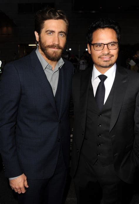 Gyllenhaal and michael peña, and featuring anna kendrick, america ferrera, cody horn, natalie. Jake Gyllenhaal Premieres His "Life-Changing" Movie End of ...