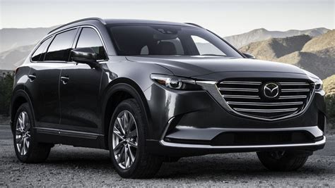 It is available in 5 colors, 1 variants, 1 engine, and 1 transmissions option: 2017 Mazda CX-9 - 7-seat SUV, 2.5L SkyActiv turbo ...