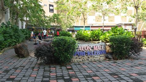 The waiters and waitresses were helpful and polite towards the. Mohd Faiz bin Abdul Manan: AEON Mall Klebang