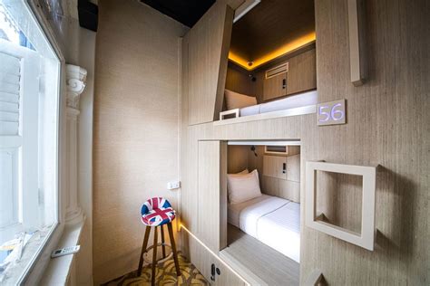 A hotel of very small unit, or in some the capsule provided cheap overnight accommodation and lacks the amenities of traditional hotels. 10 Best Capsule Hotels in Singapore 2021 - Best In Singapore