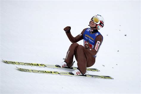 W zakopanem, przy okazji pucharu świata w skokach narciarskich, po raz kolejny w tym sezonie przydarzyła się sytuacja. SKOKI NARCIARSKIE dzisiaj: kwalifikacje 22.02.2019 ...