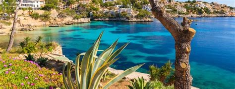 Wer einen urlaub auf mallorca verbringt und dabei die insel entdecken möchte, hat zahlreiche möglichkeiten. Top 10 Sehenswürdigkeiten auf Mallorca - Entdeckungsreisen ...