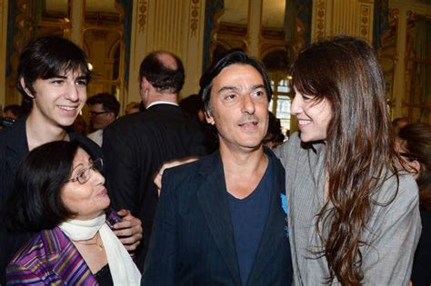 Charlotte gainsbourg and yvan attal by kate barry, 2001. Difficile de dire si Ben tient plus de son père Yvan Attal ...