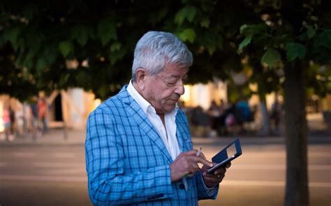 Ion dichiseanu is a famous romanian film and theater actor.he was born on october 20, 1933 in adjud, romania. Actorul Ion Dichiseanu, internat la Spitalul Clinic de ...