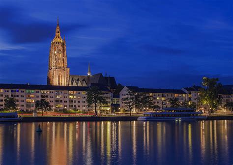 Ask anything you want to learn about dome frankfurt by getting answers on askfm. Frankfurt Dom bei Nacht Foto & Bild | architektur ...