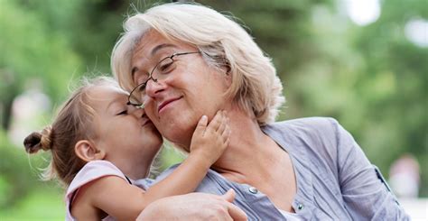 Su vida es muy monótona. Valoremos a nuestros abuelos - Revista Vive