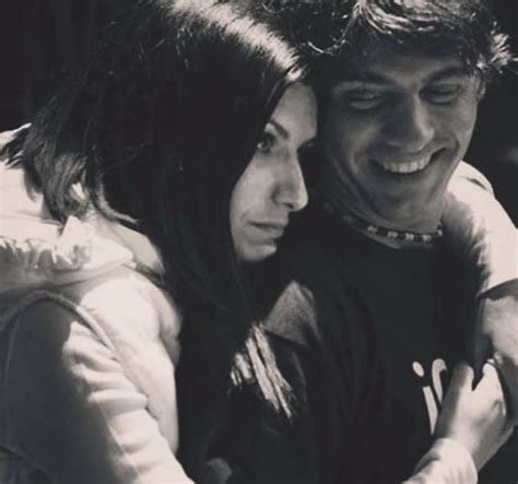 Laura Pausini al compagno Paolo: "Sei il sorriso più bello del mondo" - IlGiornale.it