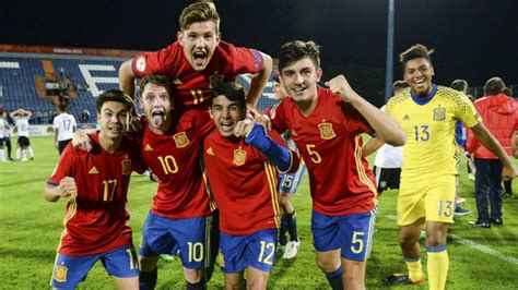 Más de 10 minutos necesitaron los de luis de la fuente para empezar a dominar el. 2-2. España, campeona de Europa sub'17 en los penaltis