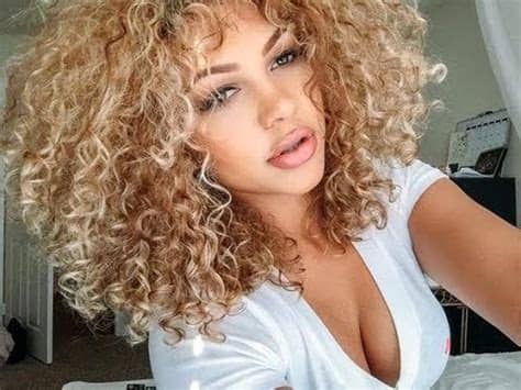 There are silver blonde and dark blonde hues mixed with platinum and honey shades. Pretty Mixed Chicks! White & Black - YouTube