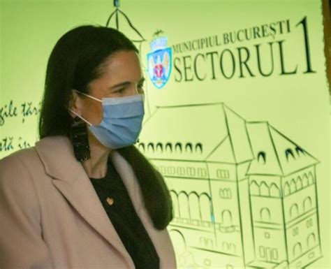 Am hotărât să scriu pe acest blog chiar dacă de obicei îl folosesc pentru a aduce în atenţie doar teme de. Clotilde Armand atacă Digi24. Scandalul cablurilor aeriene ...