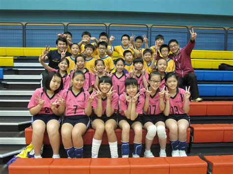 Aug 02, 2021 · 【15:25】東京奧運乒乓球女子團體賽，港隊在8強遇上羅馬尼亞，首賽派出蘇慧音、李皓晴出戰雙打，打足5局後以2:3不敵；而第二場則由杜凱琹以3局直落擊敗對手。而李皓晴在第3場再直落3局勝出，港隊場數暫時領先2:1，只要勝出多一場就可晉級4強。 【8月1日】 學生表現 - 梨天運動網
