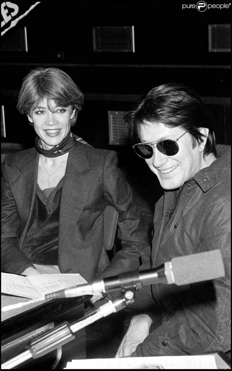 Jacques dutronc et romy schneider se quittent à la fin du tournage, et jacques retourne auprès de françoise. Francoise Hardy y Jacques Dutronc | Dutronc, Jacques dutronc, Françoise hardy