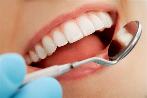 Gusi bengkak paling sering terjadi di gusi antara gigi. Cara Menghilangkan Bengkak Di Gusi Belakang
