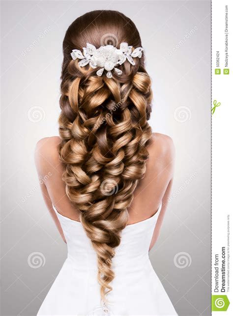 Check spelling or type a new query. Liste : Les +20 top idées de femme coiffure mariage ...