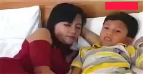 'aku rela dan pasrah suamiku nikahi putri kandungku' ujar ibu dari anak 13 tahun yang hamil 7 bulan. Viral, Video Mesum anak anak dan Tante girang - Si Mantap News