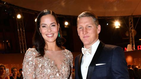 Der größte erfolg gelang der frau von bastian schweinsteiger 2008. Bastian Schweinsteiger und Ana Ivanovic bekommen Baby ...