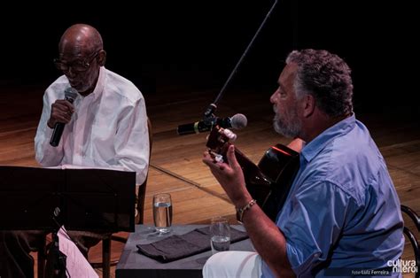 Documentário sobre a vida e a carreira de um dos principais sambistas e produtores da música brasileira: Nelson Sargento e Paulão 7 Cordas em "Sambas & Histórias ...