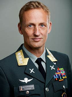 Kristoffersen er den første forsvarssjefen siden andre verdenskrig som har kamperfaring. NATO - Biography: Eirik Kristoffersen, Chief of Defence of ...