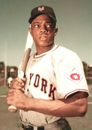 1963 willie mays topps card #300. Béisbol Inmortal: Willie Mays cumple hoy 88 años