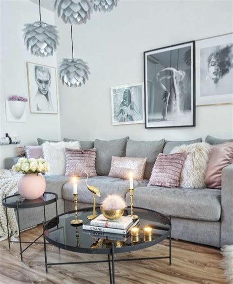 Le rose pâle se veut apaisant, doux et chaleureux pour renforcer le côté intimiste de la pièce. 1001 + Idées pour une chambre rose poudré + les intérieurs ...
