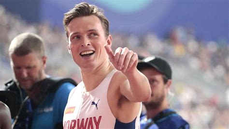 He has won gold in the 400 m hurdles at the 2017 world championships and the. Friidretts-VM, Friidrett | Warholm klar for VM-finale på ...