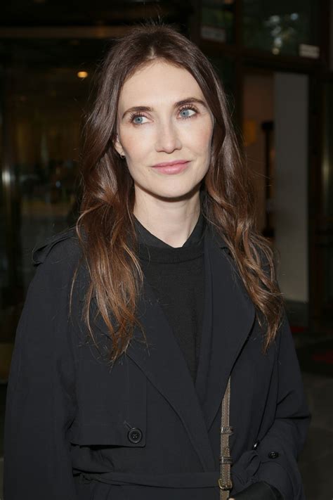 Van houten will soon appear in season 2 of game of thrones as well as the dutch production, jackie, with holly hunter. CARICE VAN HOUTEN Leaves Charles Hotel in Munich 09/25 ...
