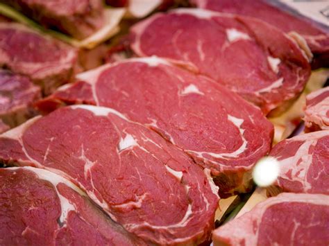 However, food prepared for human consumption is often given additives, preservatives and additional ingredients. Is it safe to eat rare or raw meat during pregnancy ...