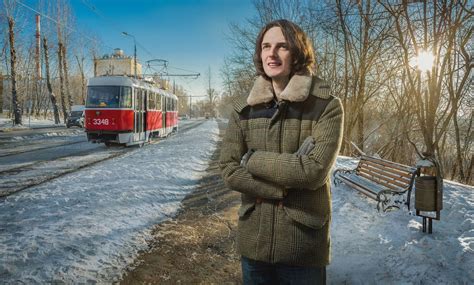 Когда ему было восемь лет, его семья переехала в гиватаим (израиль). Максим Кац: «Я не считаю, что вся власть состоит из ...