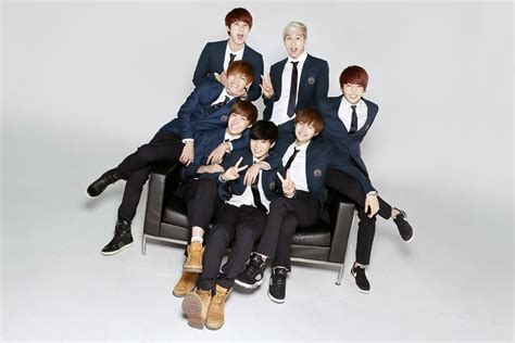 Lagu pre debut, ost, cover, unofficial songs, remake, collaboration ternyata ada yang kurang paham dan minta dibuatin daftar lengkapnya aja. Anak Mama: Profil BTS