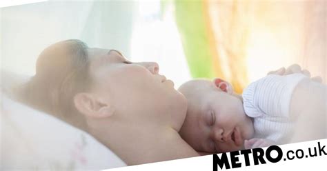 Pillows for newborns and young babies, most are sold as a tool that will help prevent plagiocephaly or 'flat head' syndrome. How much deep sleep do you need and how much do babies ...