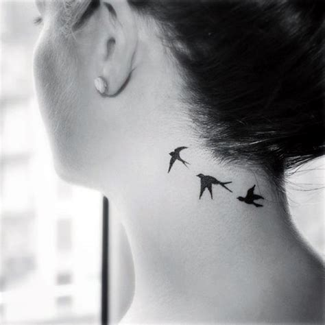 What is more it has the potential to be made into a part of a bigger tattoo in the future if you are so inclined. 40 Tiny Bird Tattoo Ideas To Admire - Bored Art